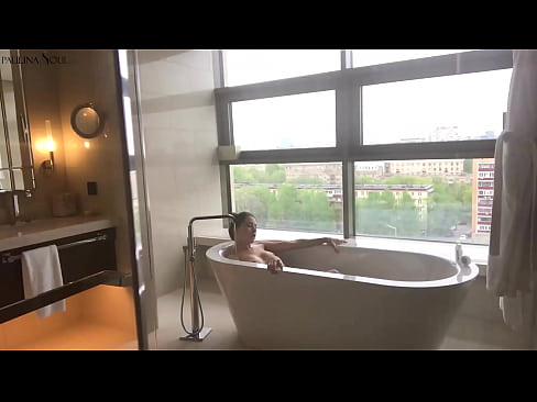 ❤️ Une énorme nana se branlant passionnément la chatte dans la salle de bains ️ Porno vk at us fr.dreamlandpassionjourney.ru